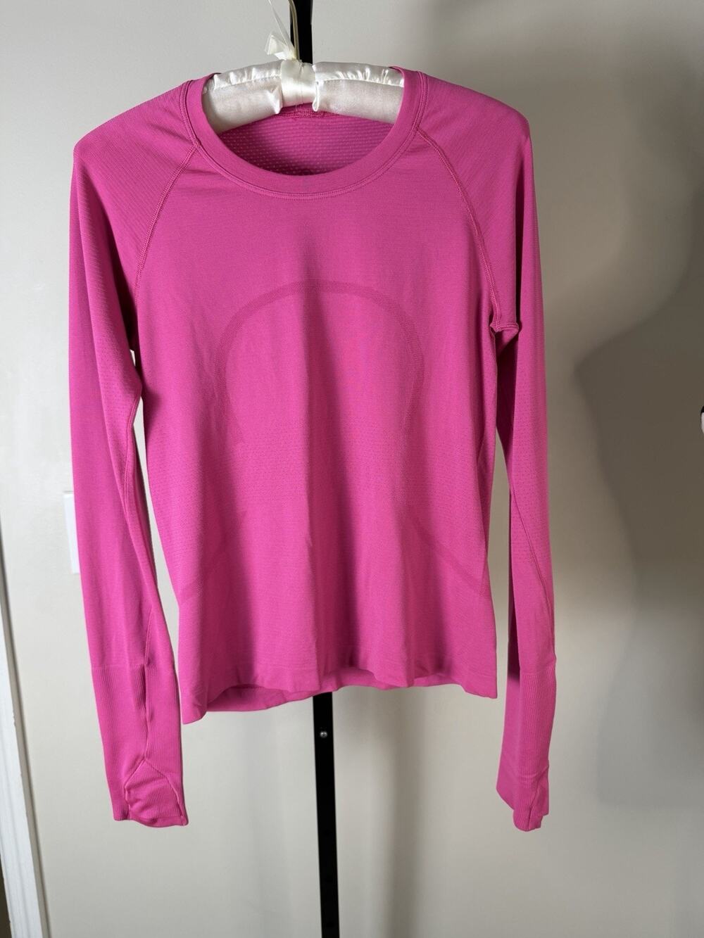 Lululemon Size 6 Swiftly Tech Long Sleeve Sonic Pink